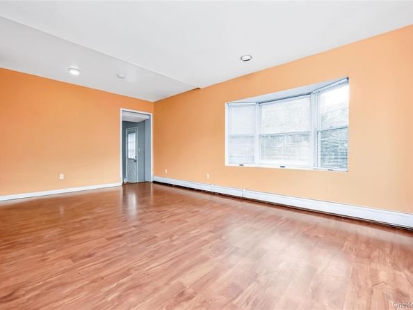 38 Woodmont Place, Farmingville NY 11738