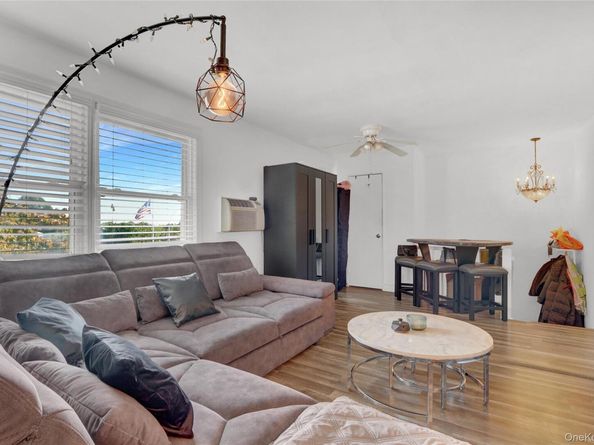 69-14 Little Neck Parkway 126B, Glen Oaks NY 11004