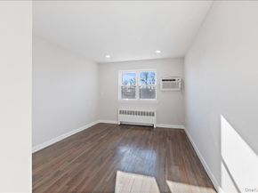3511 McOwen Avenue, Bronx NY 10475