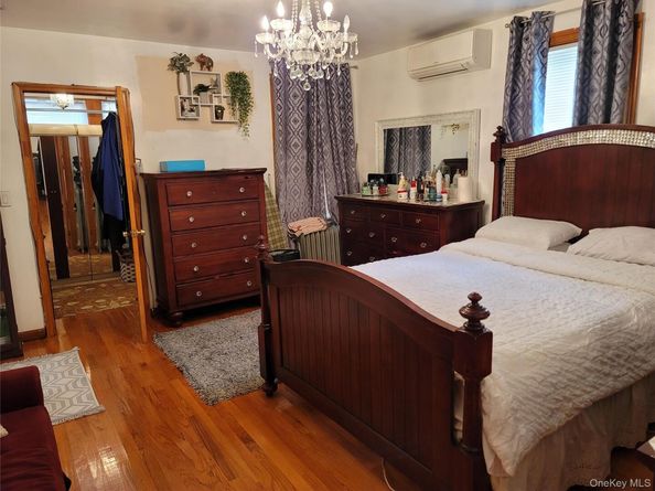 8640 126th Street, Richmond Hill NY 11418