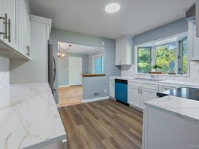 8 Oakway Drive, Stony Brook NY 11790