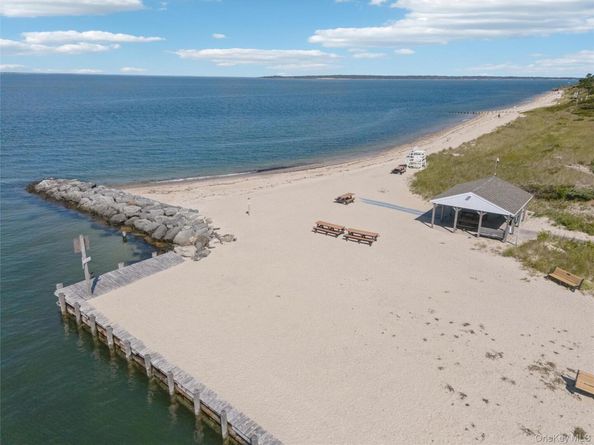 10 Rutland Road, East Hampton NY 11937