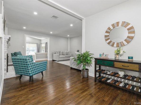 10 Rutland Road, East Hampton NY 11937