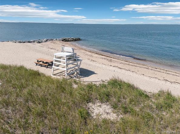 10 Rutland Road, East Hampton NY 11937