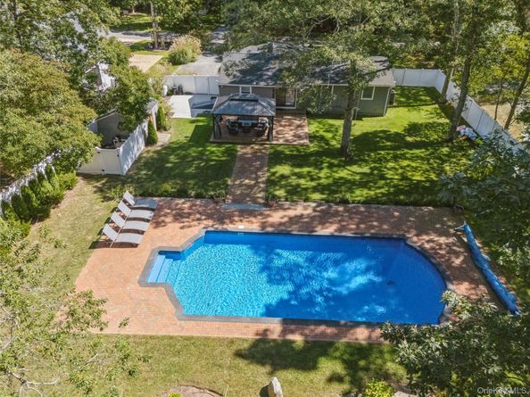 10 Rutland Road, East Hampton NY 11937