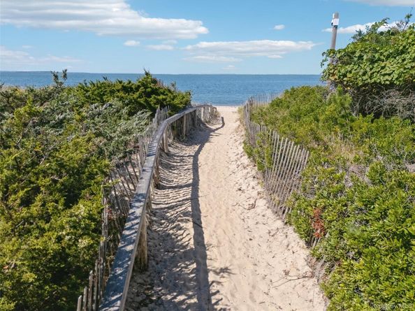 10 Rutland Road, East Hampton NY 11937