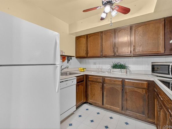 45 Jefferson Oval D, Yorktown Heights NY 10598