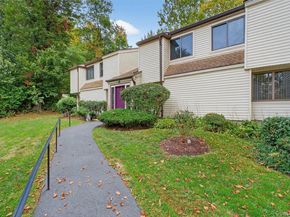 45 Jefferson Oval D, Yorktown Heights NY 10598