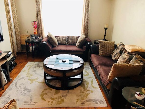 162-01 Powell Cove Boulevard 1M, Beechhurst NY 11357