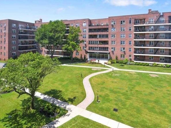 162-01 Powell Cove Boulevard 1M, Beechhurst NY 11357