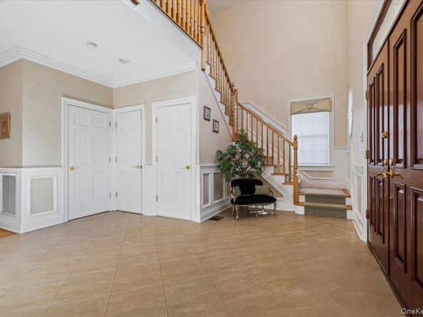 3 D'Alessio Court, Scarsdale NY 10583