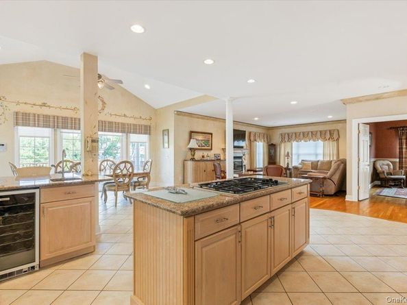3 D'Alessio Court, Scarsdale NY 10583