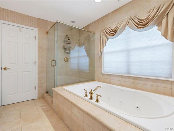 3 D'Alessio Court, Scarsdale NY 10583