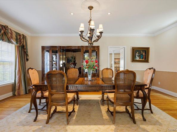 3 D'Alessio Court, Scarsdale NY 10583