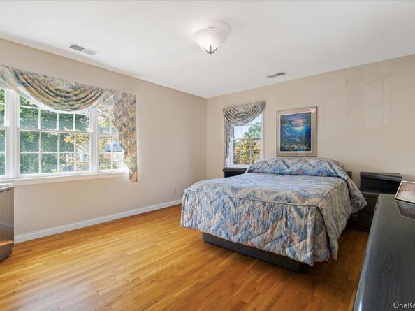 3 D'Alessio Court, Scarsdale NY 10583