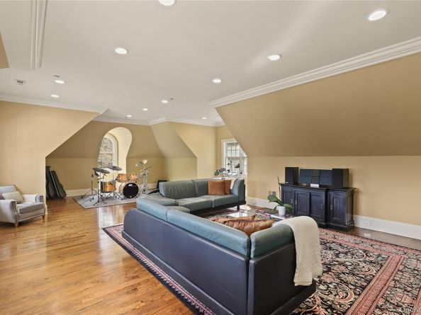 3 Brook View Lane, Rye NY 10580