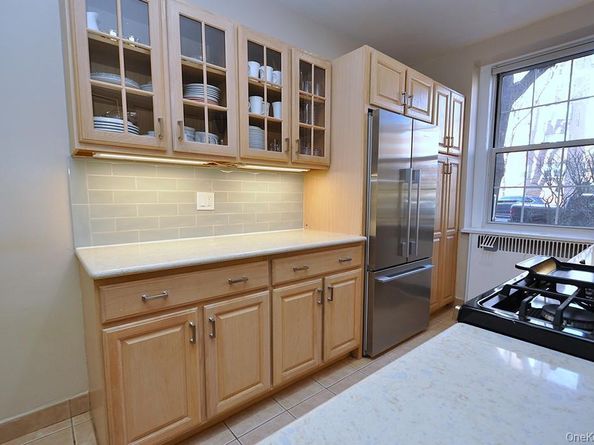 253 Garth Road 1T, Scarsdale NY 10583