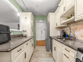 3 Remsen Road 2L, Yonkers NY 10710