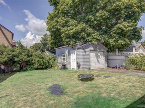 21607 110th Avenue, Queens Village NY 11429