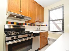 142 Garth Road 5S, Scarsdale NY 10583