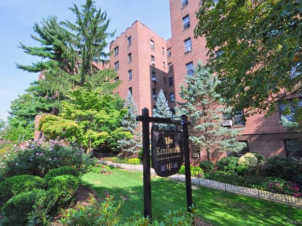 142 Garth Road 5S, Scarsdale NY 10583