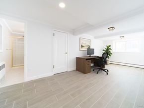 8 Spector Lane, Plainview NY 11803