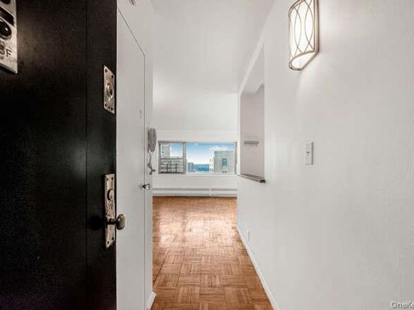 6 Fordham Hill Oval 15F, Bronx NY 10468