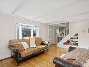 23 Harvard Street, Roslyn Heights NY 11577