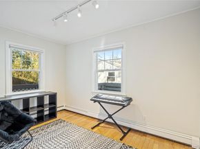 23 Harvard Street, Roslyn Heights NY 11577