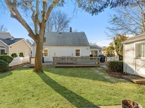 23 Harvard Street, Roslyn Heights NY 11577