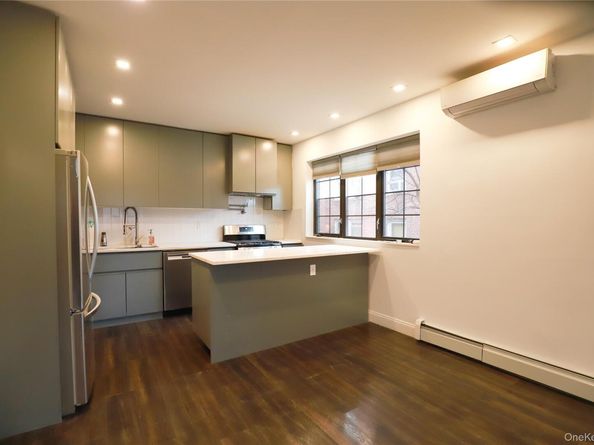 36-20 190TH Street, Flushing NY 11358