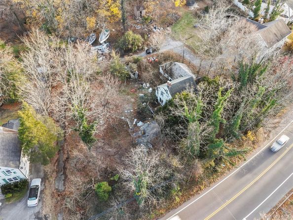 372 Main St, East Setauket NY 11733