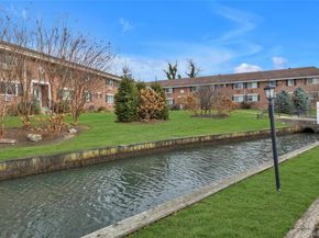 200 Merrick Road I, Amityville NY 11701