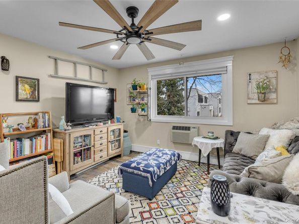 200 Merrick Road I, Amityville NY 11701