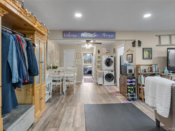 200 Merrick Road I, Amityville NY 11701