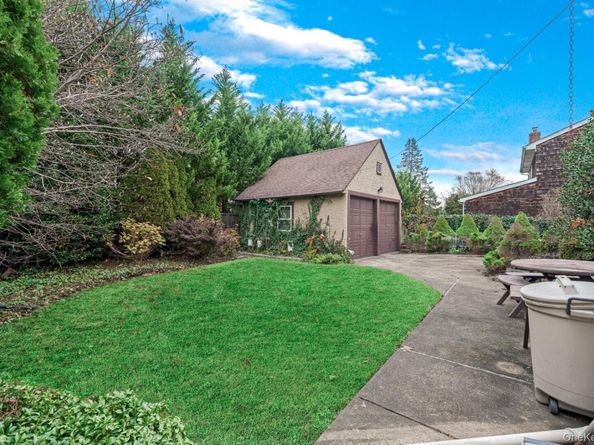 331 Richmond Road, Douglaston NY 11363