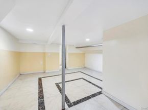 95-26 86th St, Ozone Park NY 11416