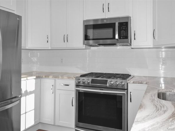 736 Verona Drive, Melville NY 11747