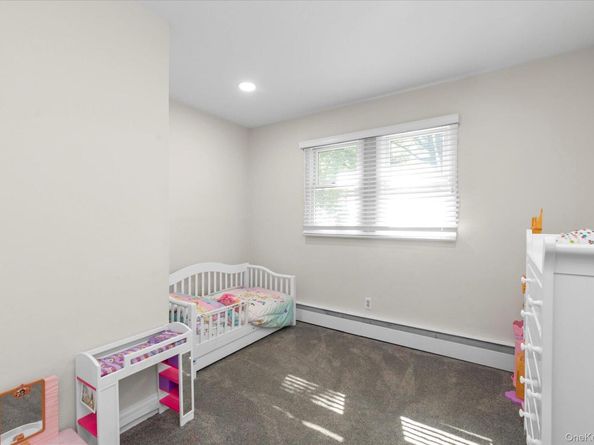 702 10th Avenue, East Northport NY 11731