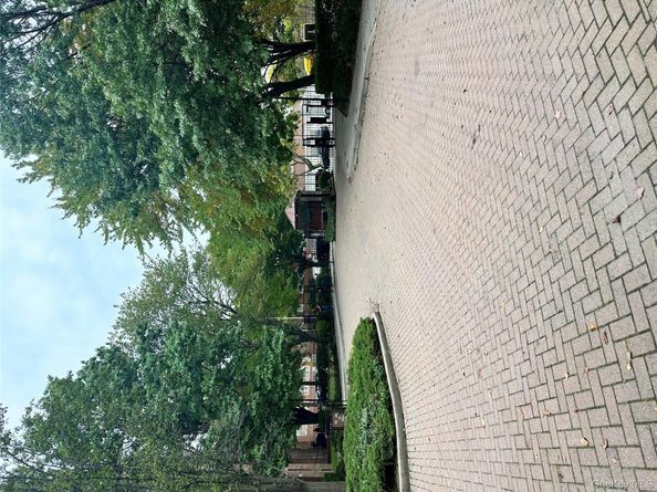 150-25 72 Road 1J, Flushing NY 11367