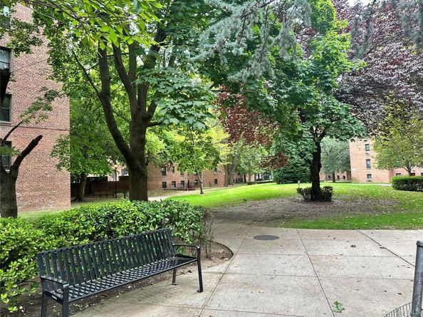 150-25 72 Road 1J, Flushing NY 11367