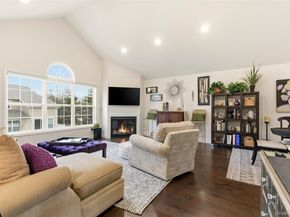 28 Steven Circle, Dix Hills NY 11746