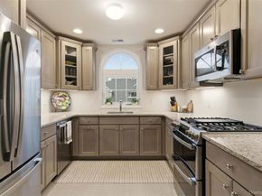 28 Steven Circle, Dix Hills NY 11746