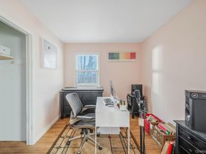 39 Kay Road, Calverton NY 11933