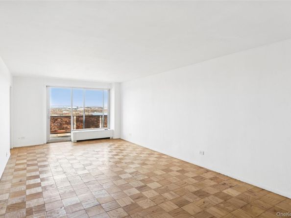 110-11 Queens Boulevard 22E, Forest Hills NY 11375