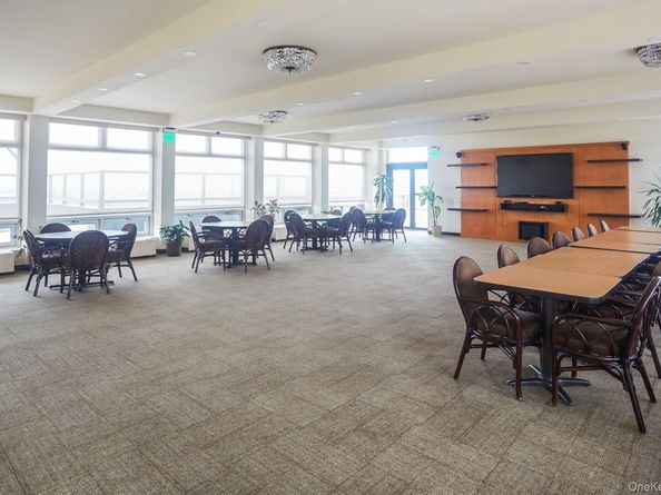 110-11 Queens Boulevard 22E, Forest Hills NY 11375