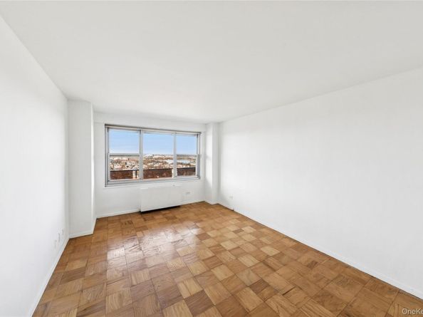 110-11 Queens Boulevard 22E, Forest Hills NY 11375