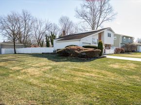 1 Shawnee Lane, Commack NY 11725