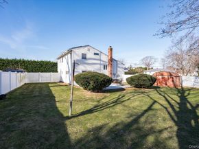 1 Shawnee Lane, Commack NY 11725