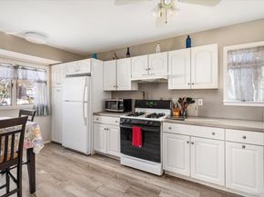 1 Shawnee Lane, Commack NY 11725